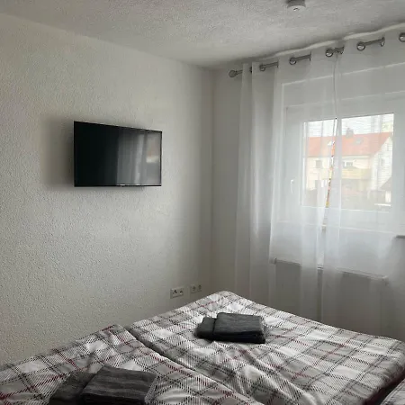 Apartament Moderne Helle 2,5 Mit Grossem Bad Und Kueche In *