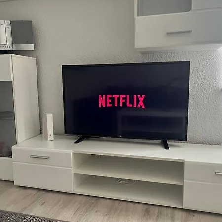 Moderne Helle 2,5 Mit Grossem Bad Und Kueche In Appartement Trossingen